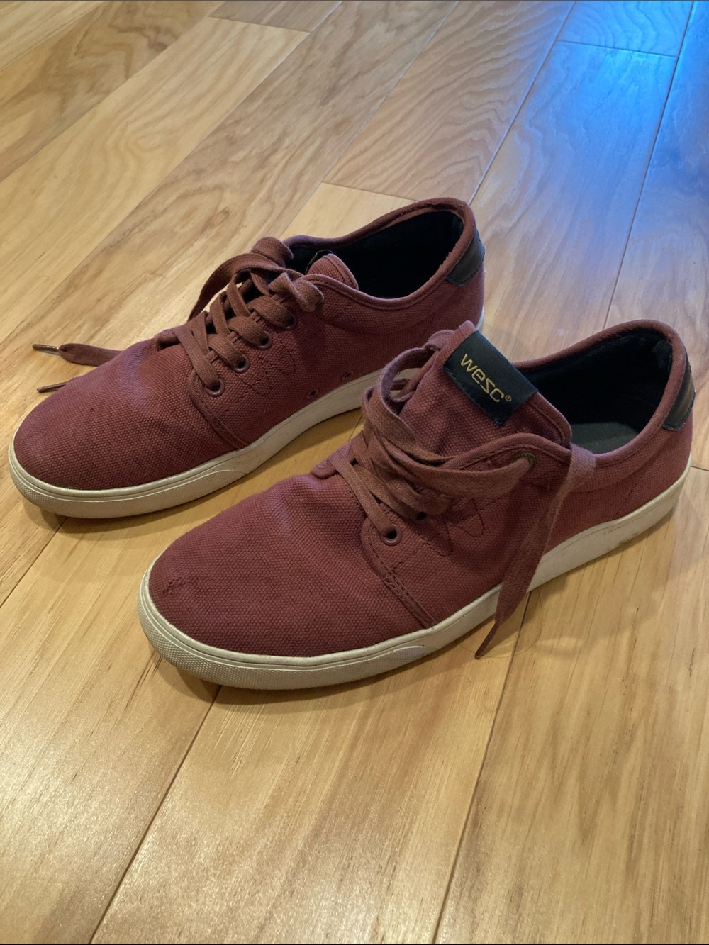 WESC Edmond men’s burgundy shoe size 9 - GUC